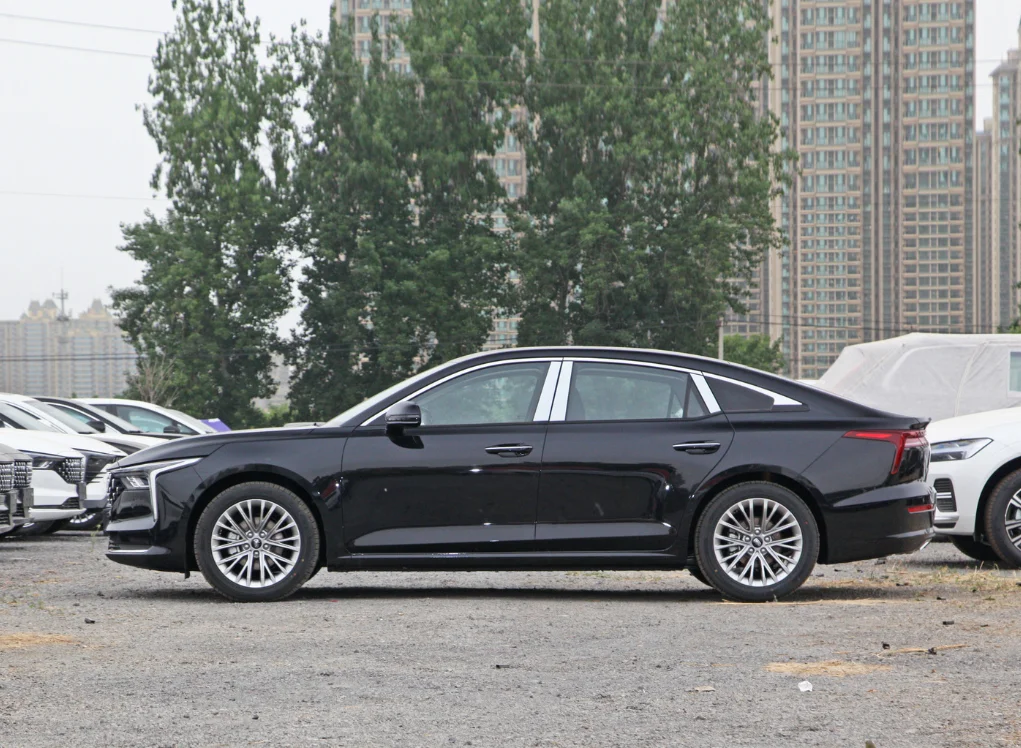 Купить автомобиль из Китая бестселлер бензиновые автомобили 2022 подержанные недорогой 1 5 t защитник хэтчбек седан
