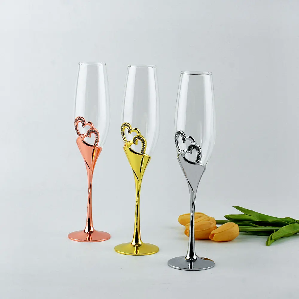 Unique Heart-Shaped Wedding Set Custom logo Flutes heart champagne glass gold