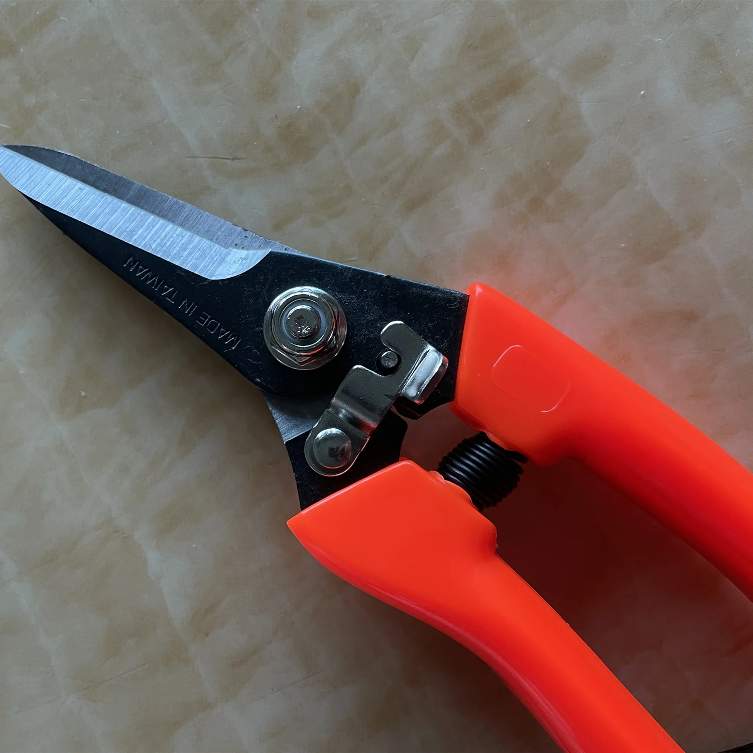 7' High Quality Hardware Tools Garden Pruning Scissors Pruner Branches, Black Finished Sharp Cutting Shear