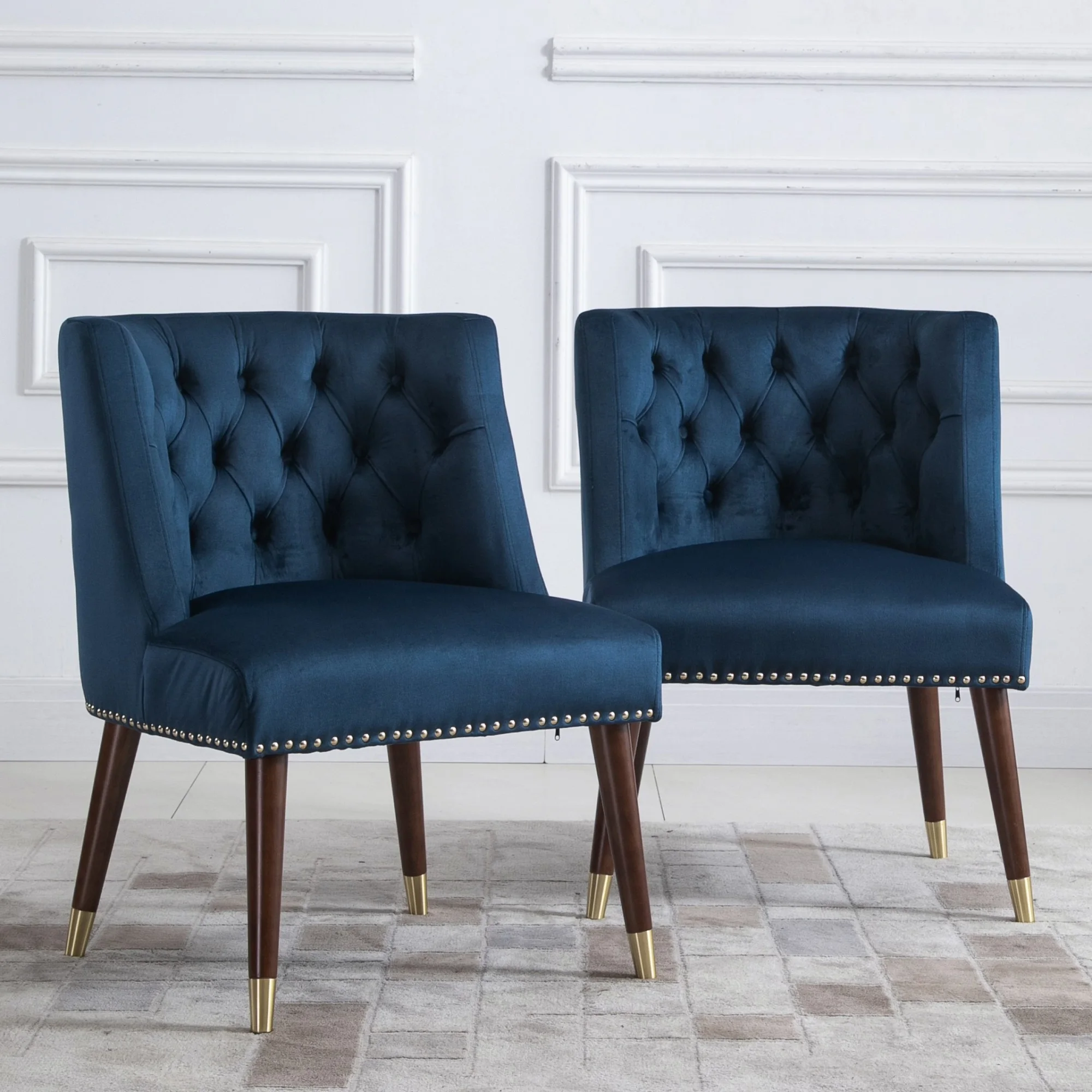 Refined and Sturdy Velvet Upholstered Tufted Solid Wood Living Room Accent Chair