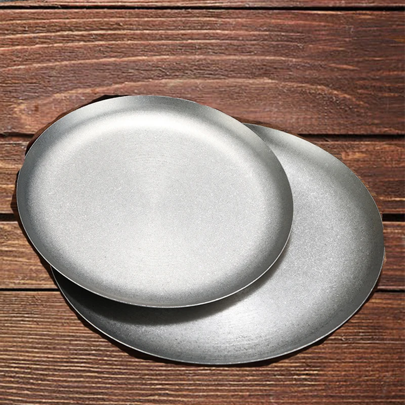 Simple and Retro Frosted Matte Silver Stainless Steel Plate Round Serving Tray for Banquet Barbecue Picnic Camping Use