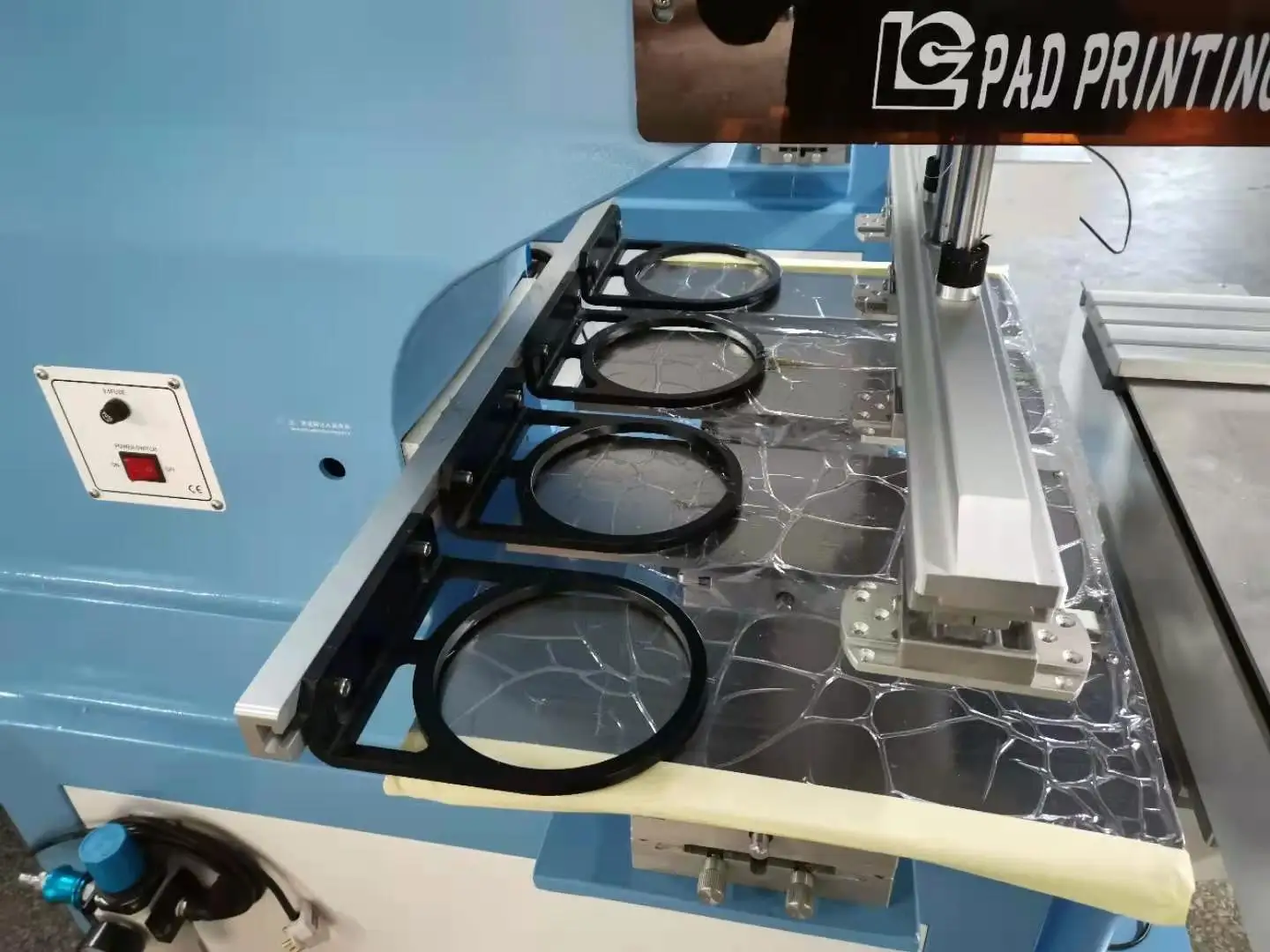 LC 4color ink cup pad printing machinery pad printer tampo for SD card toys promotion item golf ball mouse pen bottle