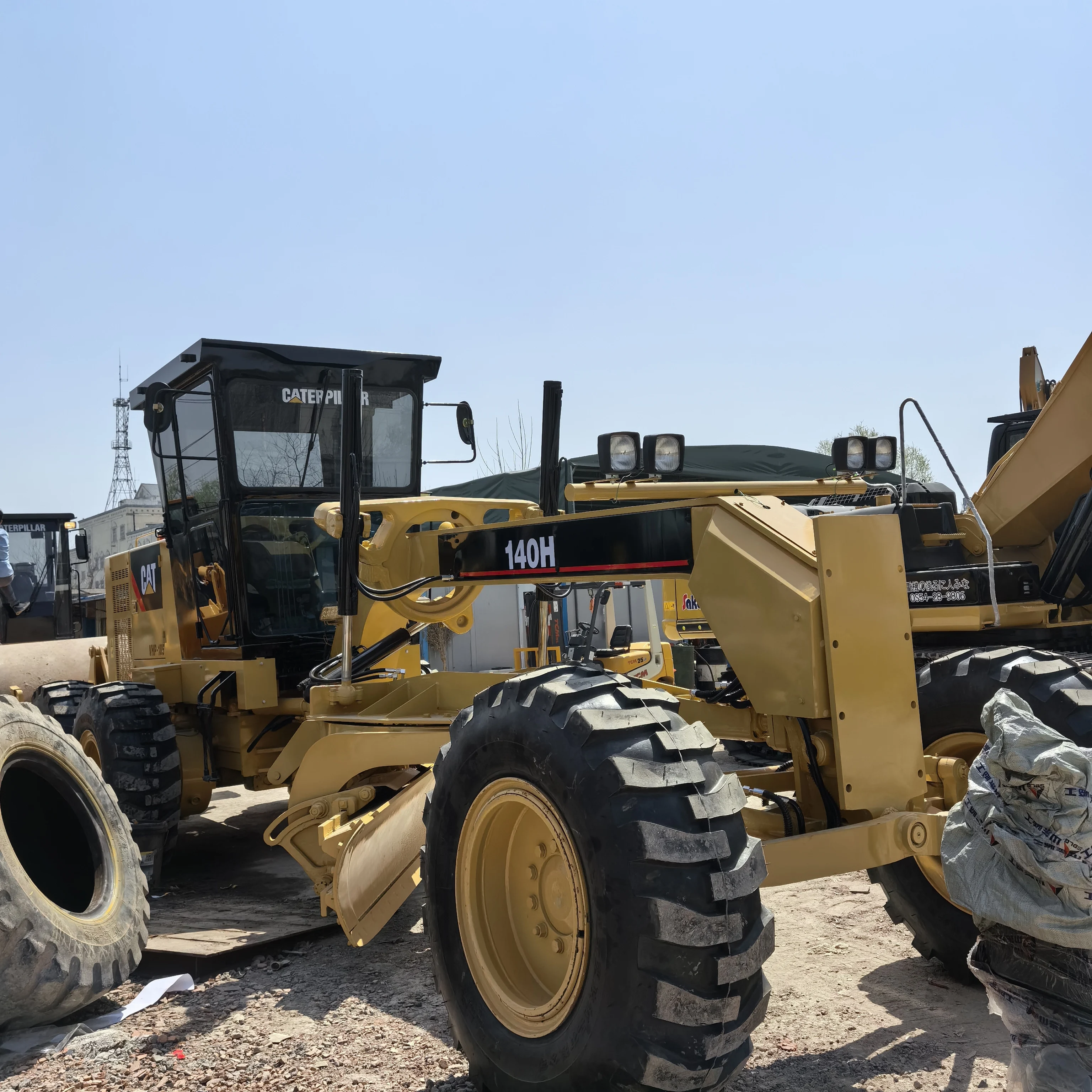 Cheap Price Used GRADER CAT 140H Grader Caterpillar 140h 140k 140g motor graders in excellent condition