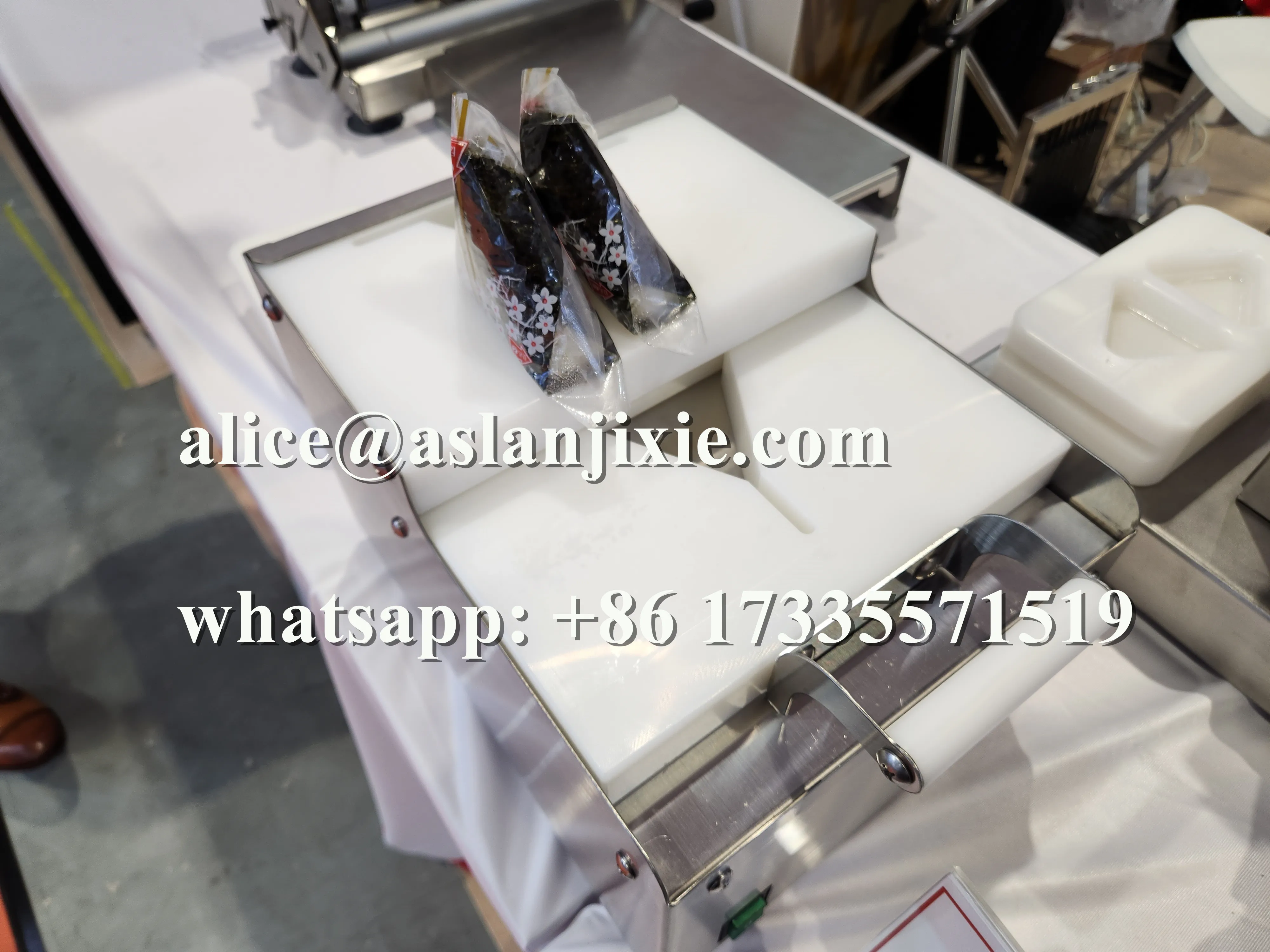 shop onigiri making wrapping machine/ suchi riceball shaping wrapper packing machine