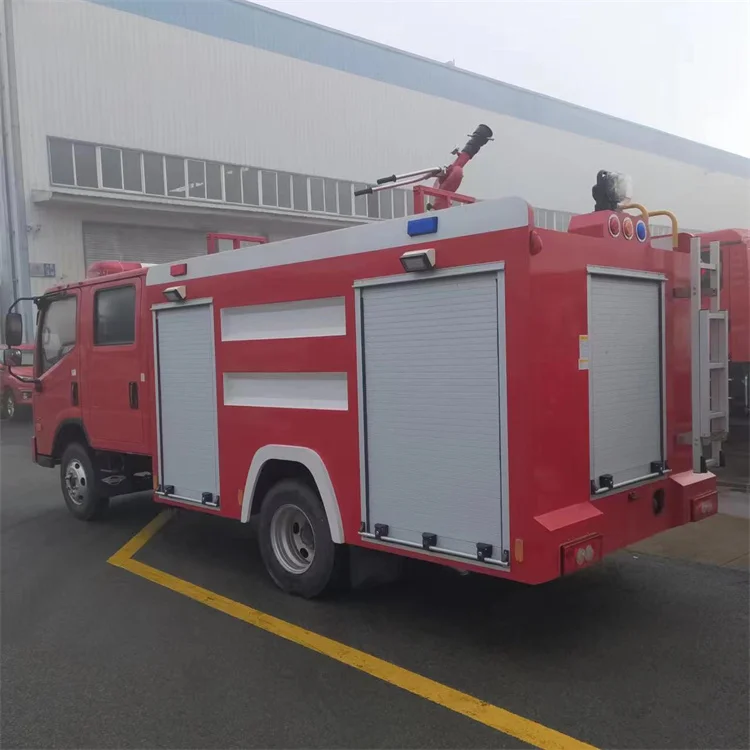 Multi functional and efficient  Foton 4m3 water tank fire engines sprinkler truck fire fighting trucks Fire Vehicle