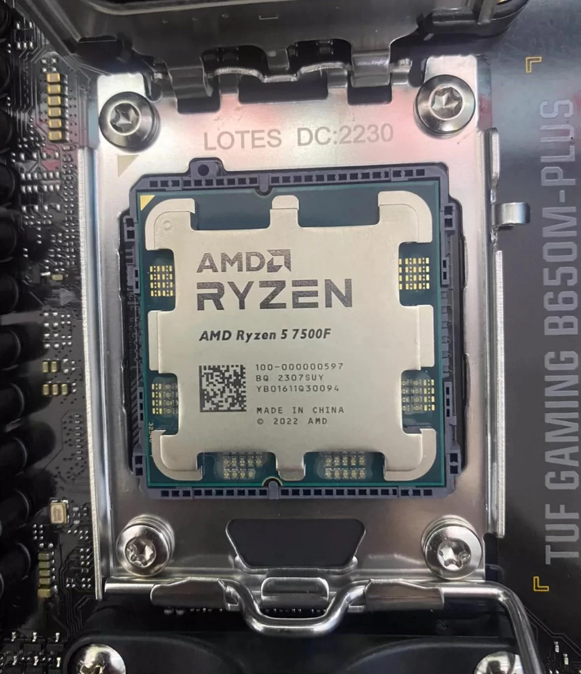 New good price Processor R yzen 7 7800X3D game cpu 8core 16thread 5nm Motherboard support B650\X670 R7 7800X 3D