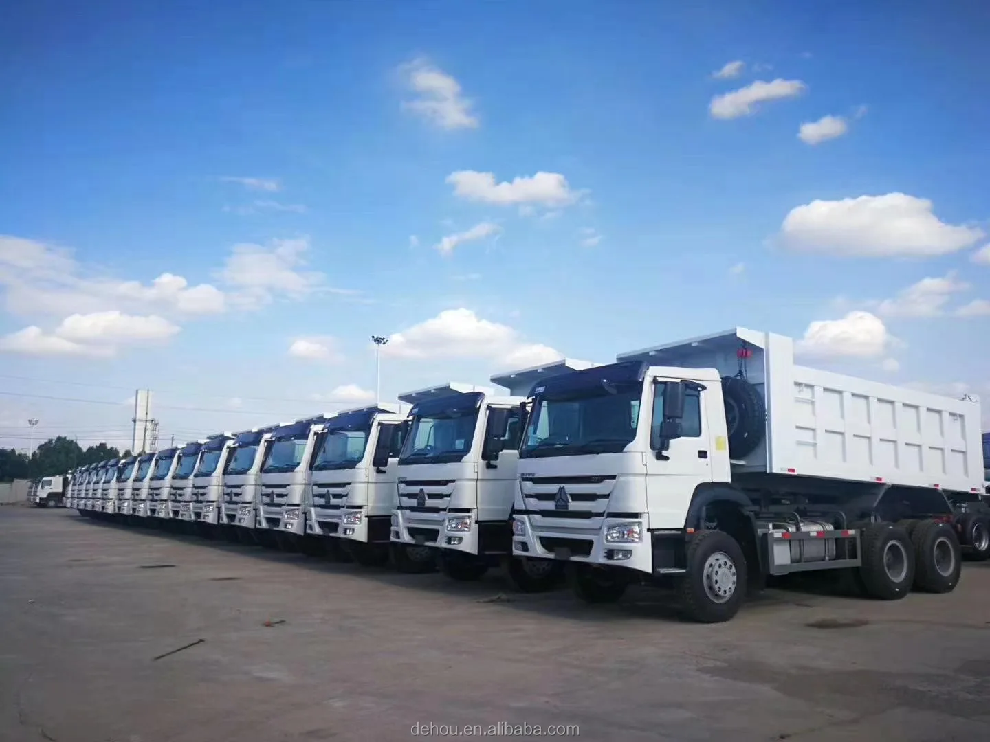 Китай HOWO 2018 года использования 6x4 высоких лошадиных сил может переносить 60 тонн прицепа sinotruck самосвалы прямые продажи с завода