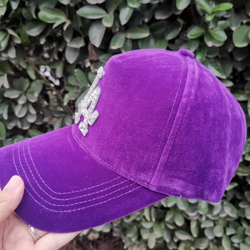 2021 Золотая Бархатная бейсболка женские модные замшевые шляпы с надписью и бриллиантами
