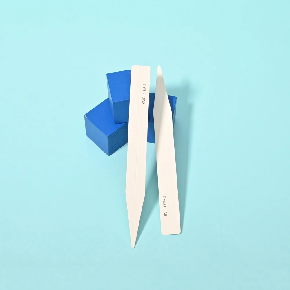 Bespoke Affordable Beige Easy to Hold Mouillettes Paper Supplier Absorbent Paper Scent Blotter Cards