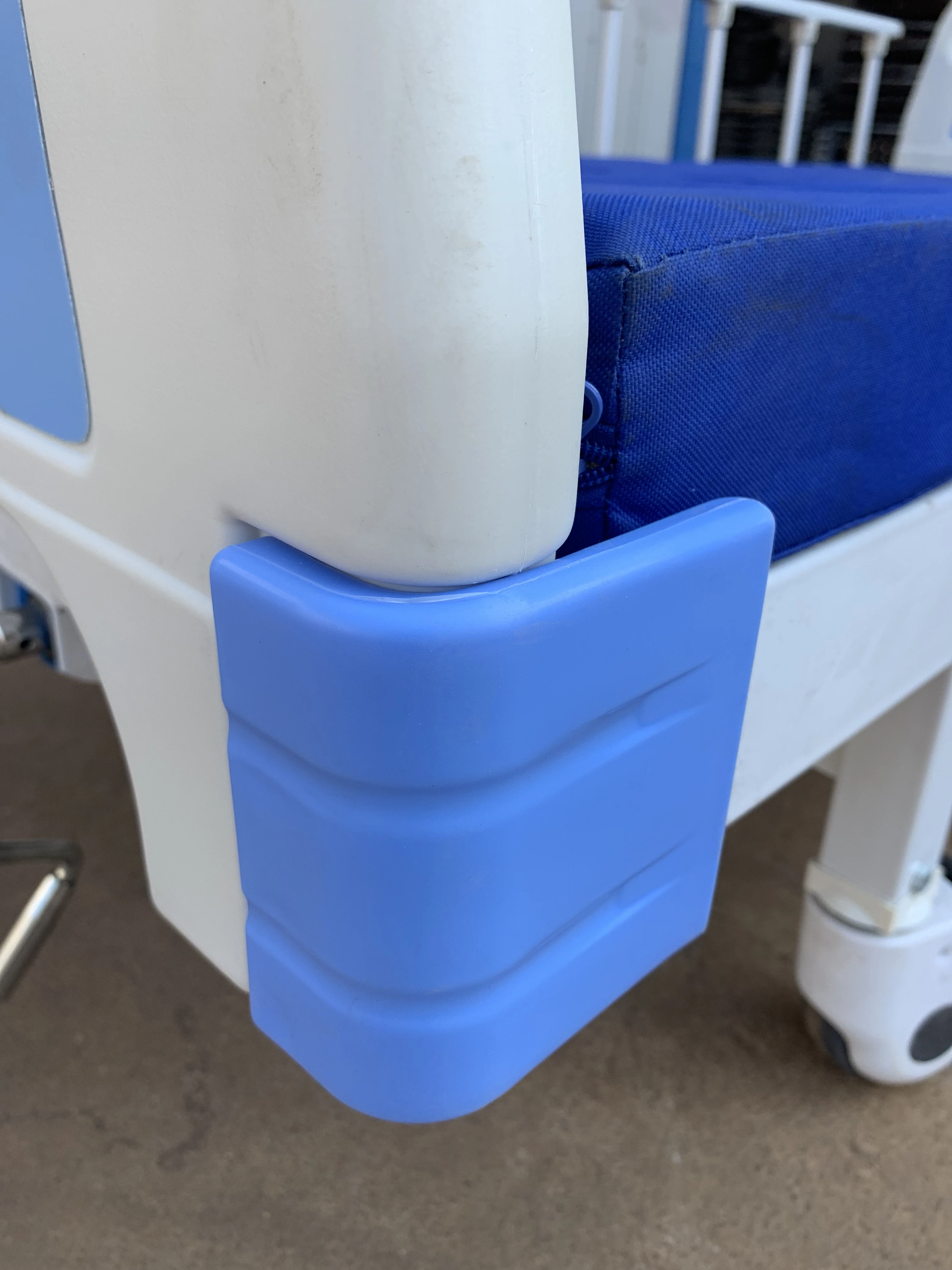  ABS head and foot board free used hospital bed portable psychiatric with IV stand dinning
