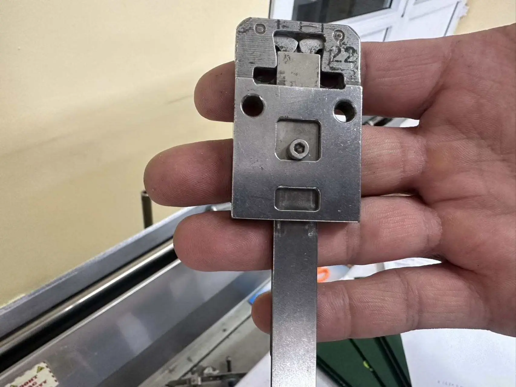 parts of stitching heads