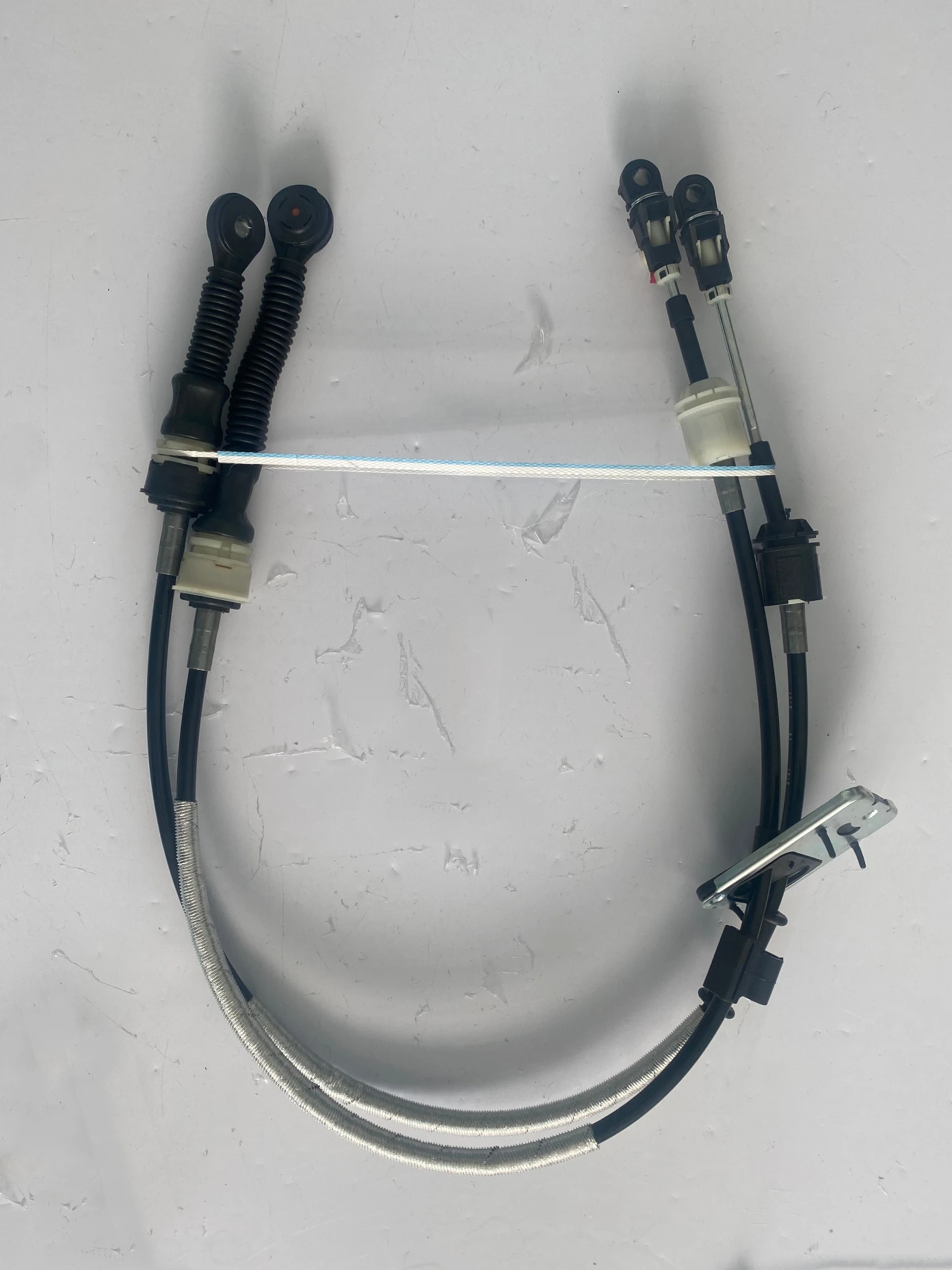 Gear Selector Lever Control Cable 1420333, 3M5R7E395GE USED FOR GEAR SHIFT CABLE 55245287; 55251254