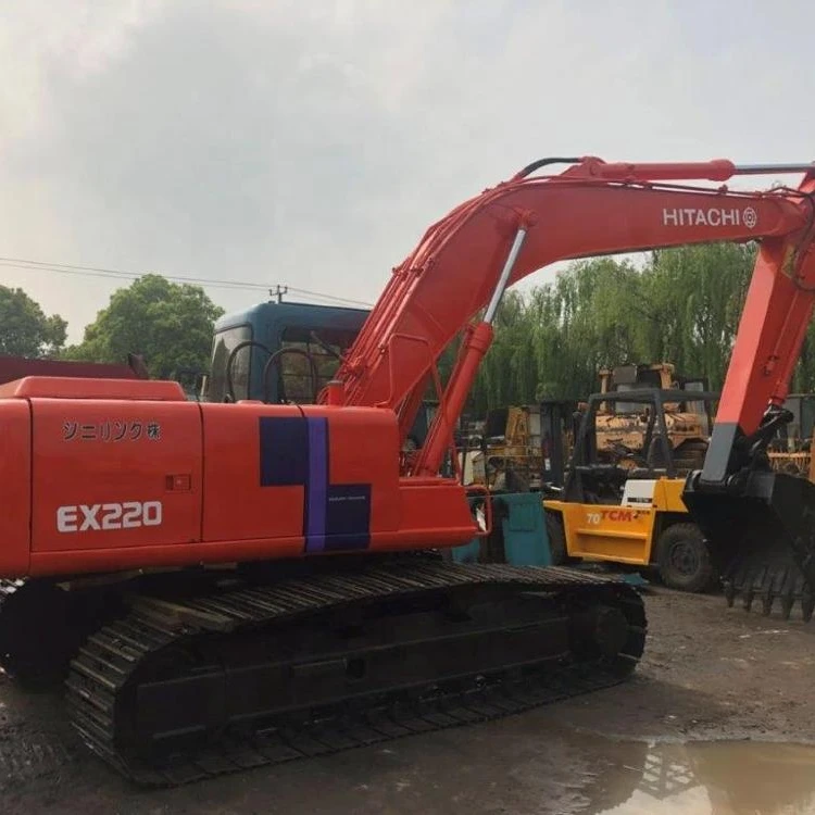 Imported second hand crawler excavator hitachii EX220,Cheap for sale in good condition.