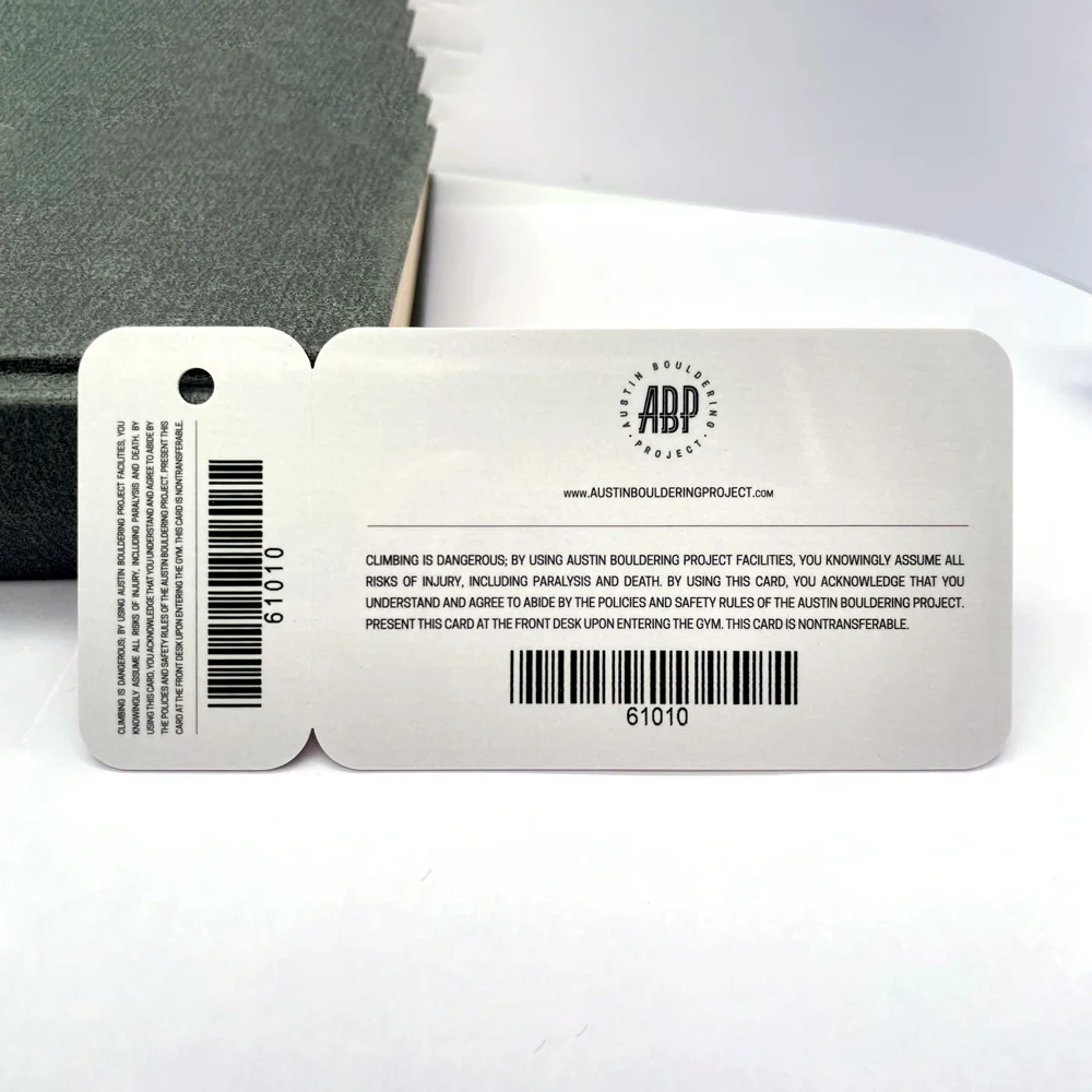 CMYK Printed Plastic Disconnect Combination Card Gift Loyalty PVC Membership Card with Barcode Numbered