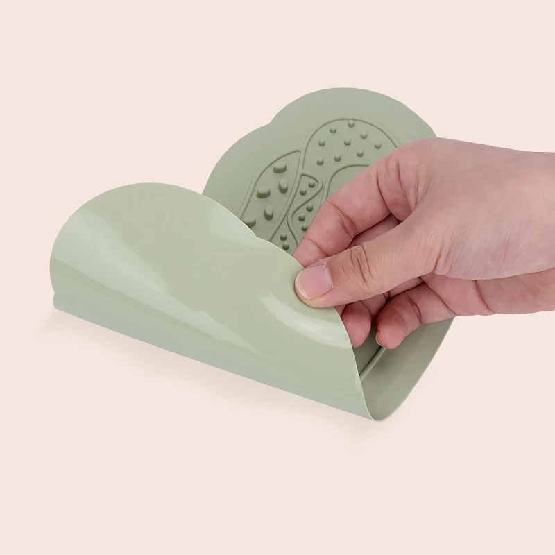 New Design silicone dog food mat Custom dog slow feeder dog food lick pad slow eating lick pet food mat silicone mat