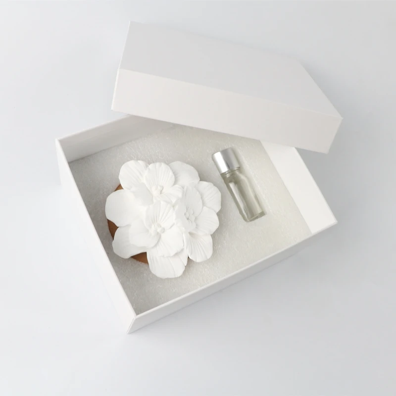 Stocked Creative Design Wood Based Flower Ceramic Air Freshener Home Decoration Aroma Porcelain Essential Oil Fragrance Diffuser