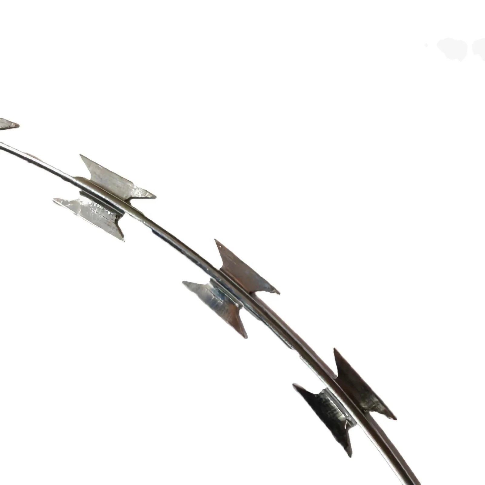 Колючая проволока горячего цинкования по низкой цене