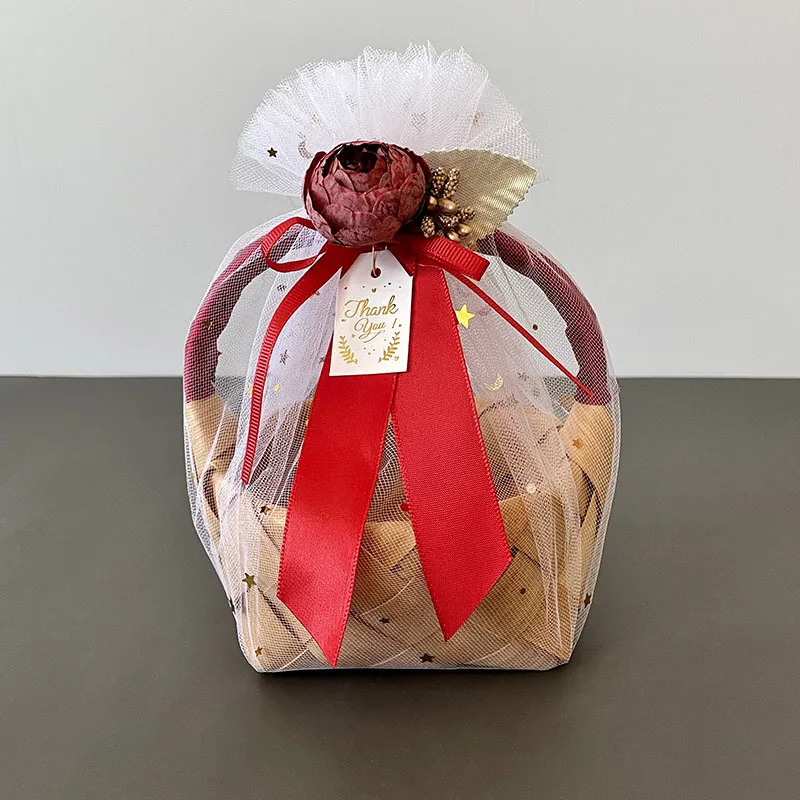 Factory price small wooden chip picnic basket wedding candy empty Christmas gift basket