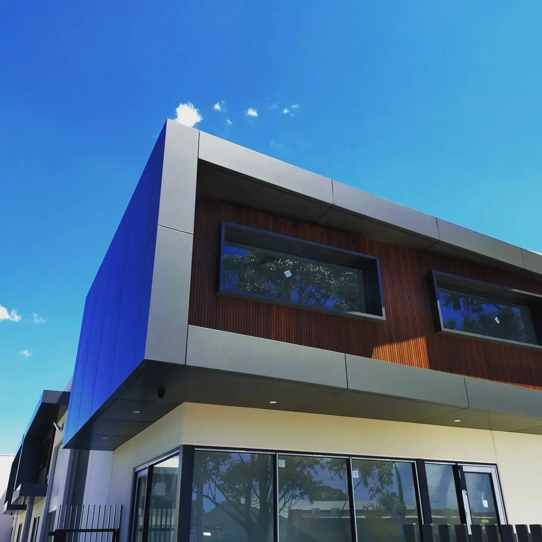 Details of aluminum facade and aluminum panels 4x8ft