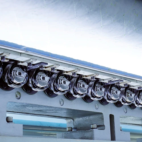 Машинная вышивка простыней, компьютерная вышивальная машина