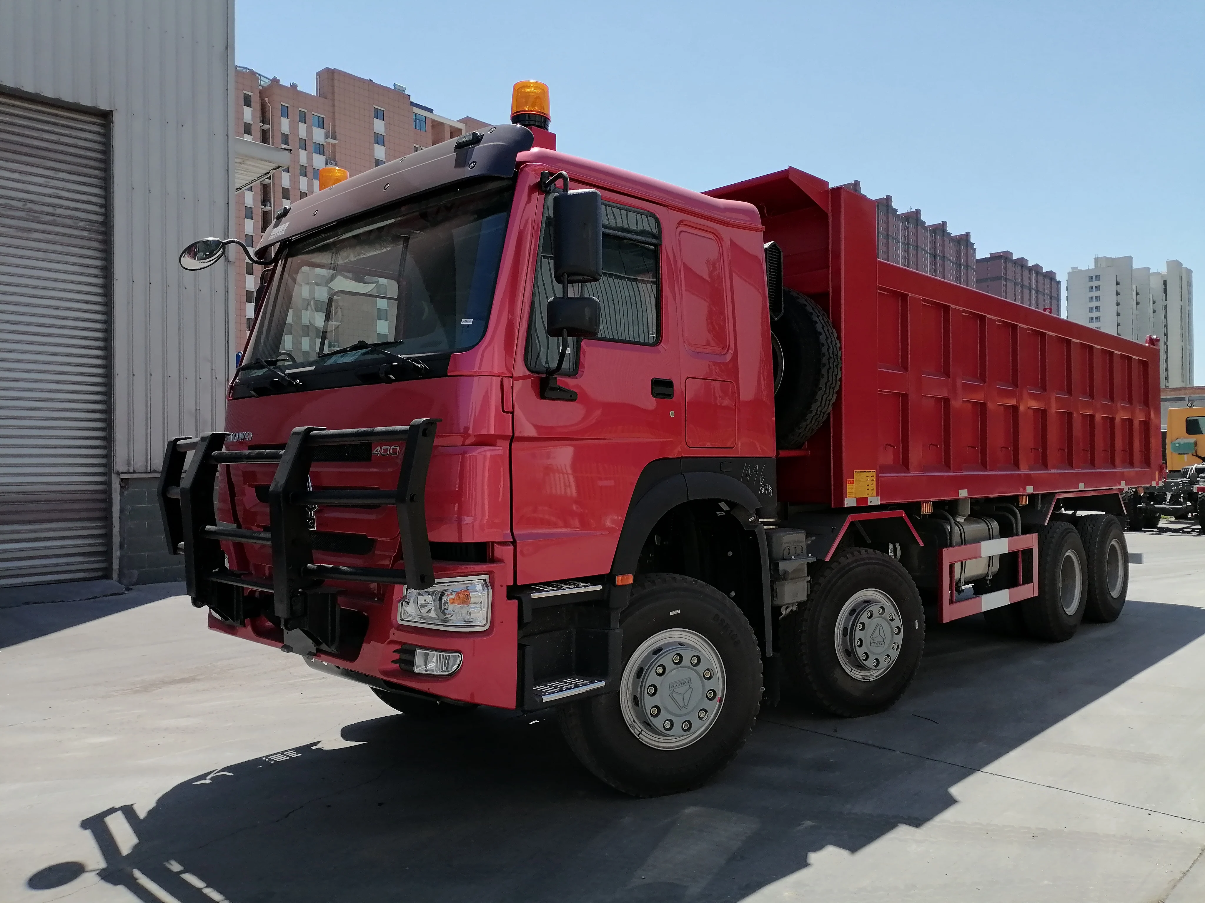 Лидер продаж самосвал Howo 30-40 тонн 8*4 по низким ценам для продажи 12 колес 2/3 евро