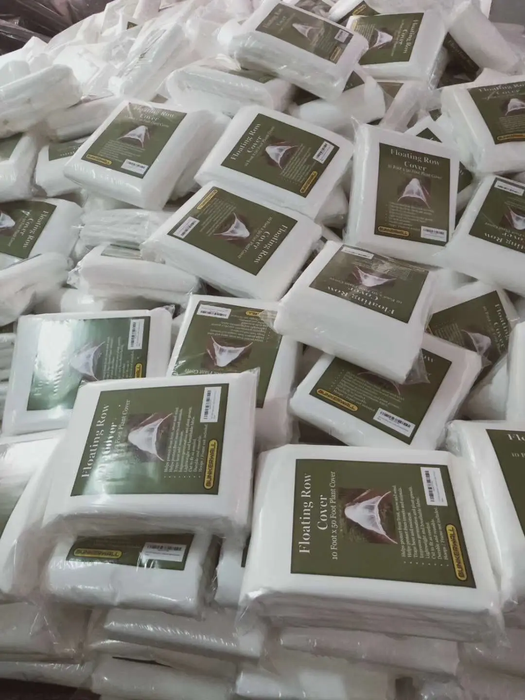 Garden Plant Cover Freeze Protection Winterize Cover Winter Frost Floating Row Cover for Cold Weather & Plant Growth