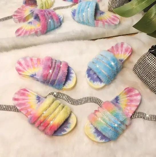 
2021 Trendy Wholesale price rainbow faux fur women slides multi color plush sandals winter fashion lady slippers 