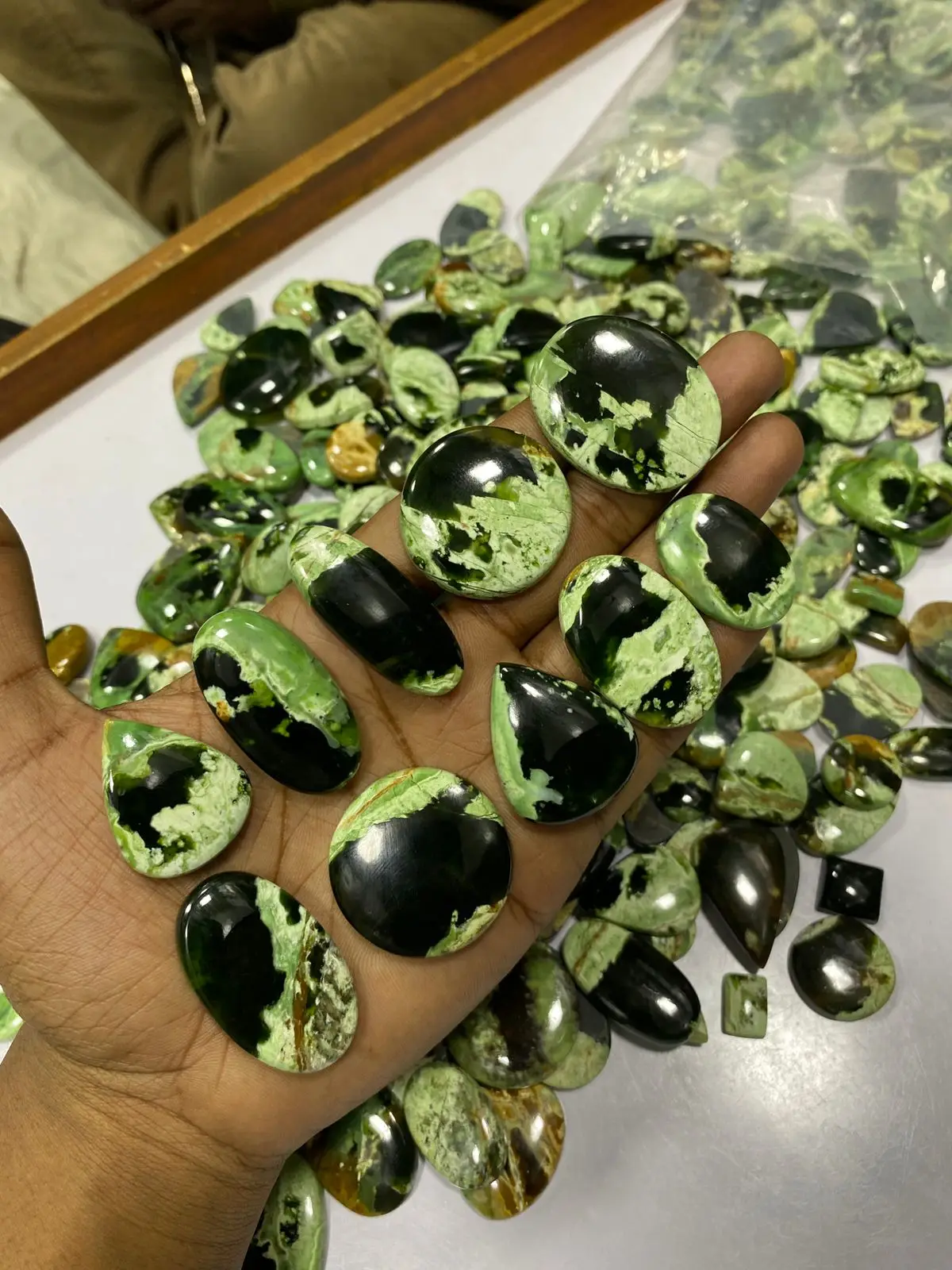 Хромированный халцедон ручной работы эксклюзивное качество распродажа Смешанная форма оптовая цена продажа оптом