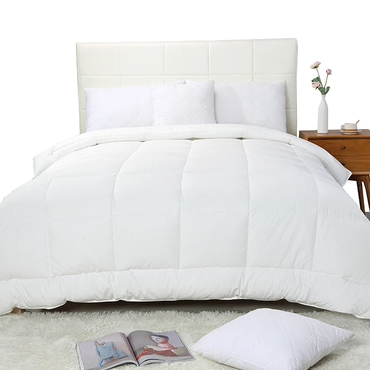 New design 300gsm polyester fiber filling luxury cotton comforter