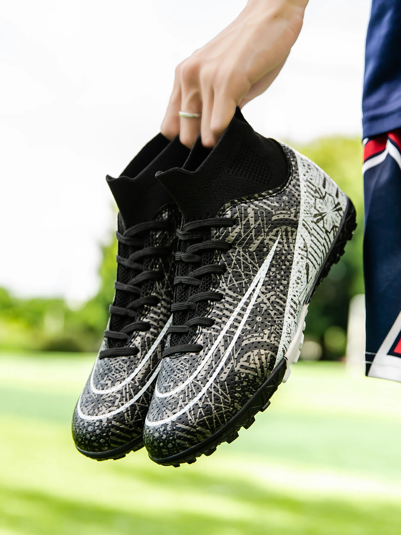 High quality factory customized hot selling long nail broken nail anti slip football shoes customized football shoes popular