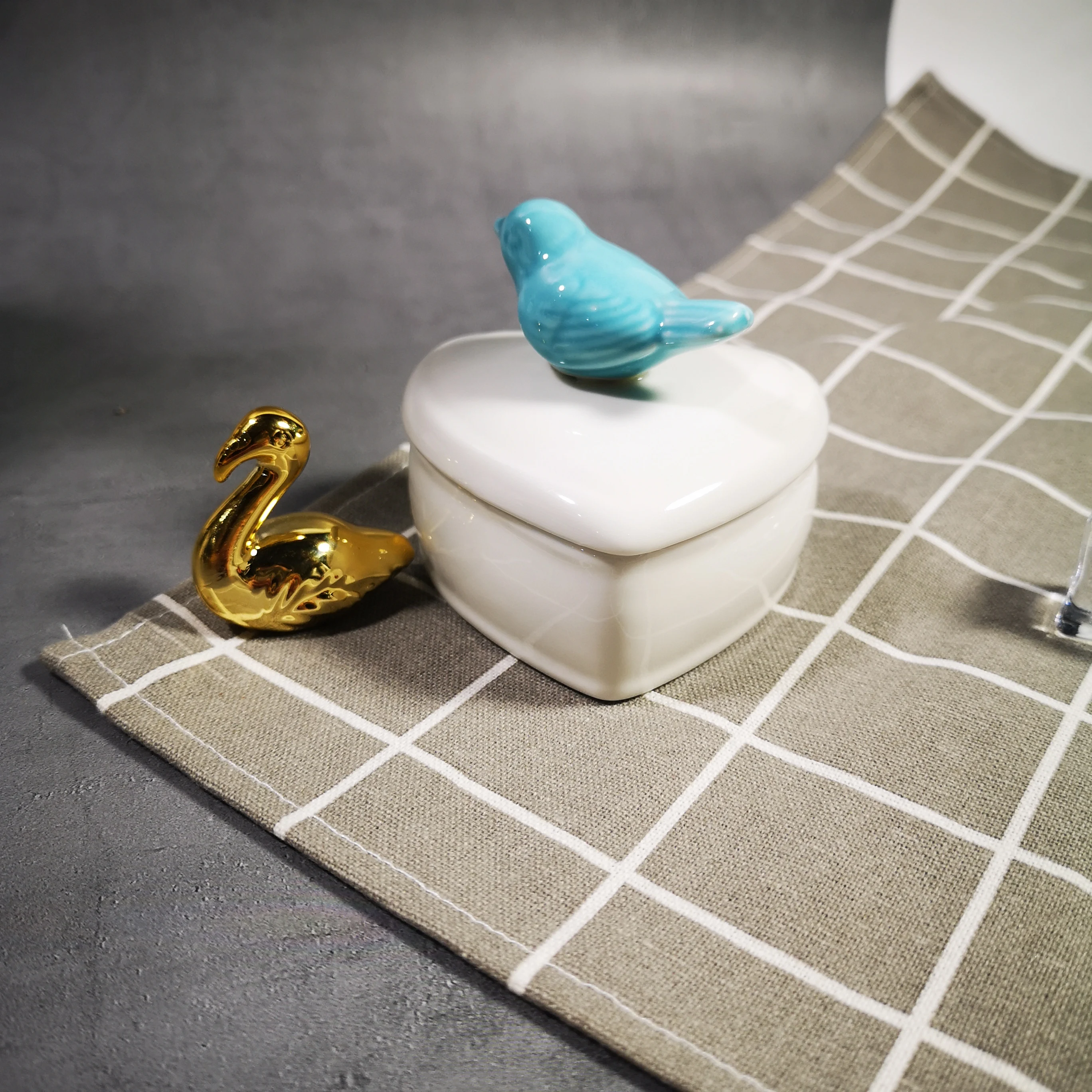 Керамическая шкатулка для ювелирных изделий различные специальные формы белая керамическая посуда