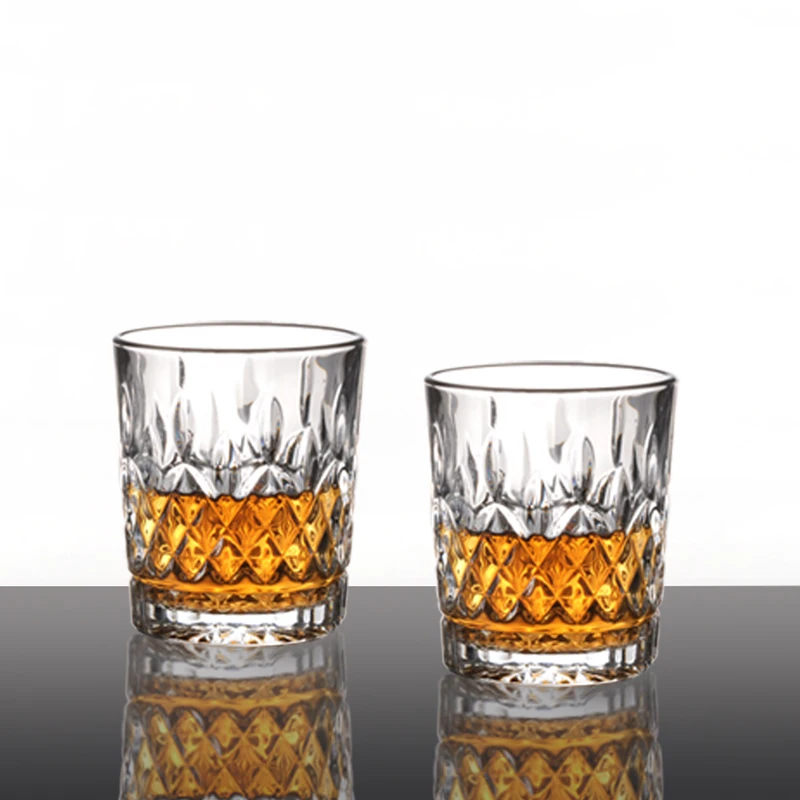 Wholesale old fashioned whiskey drinking glasses cup luxury diamond liquor glassware crystal whisky glass for bar