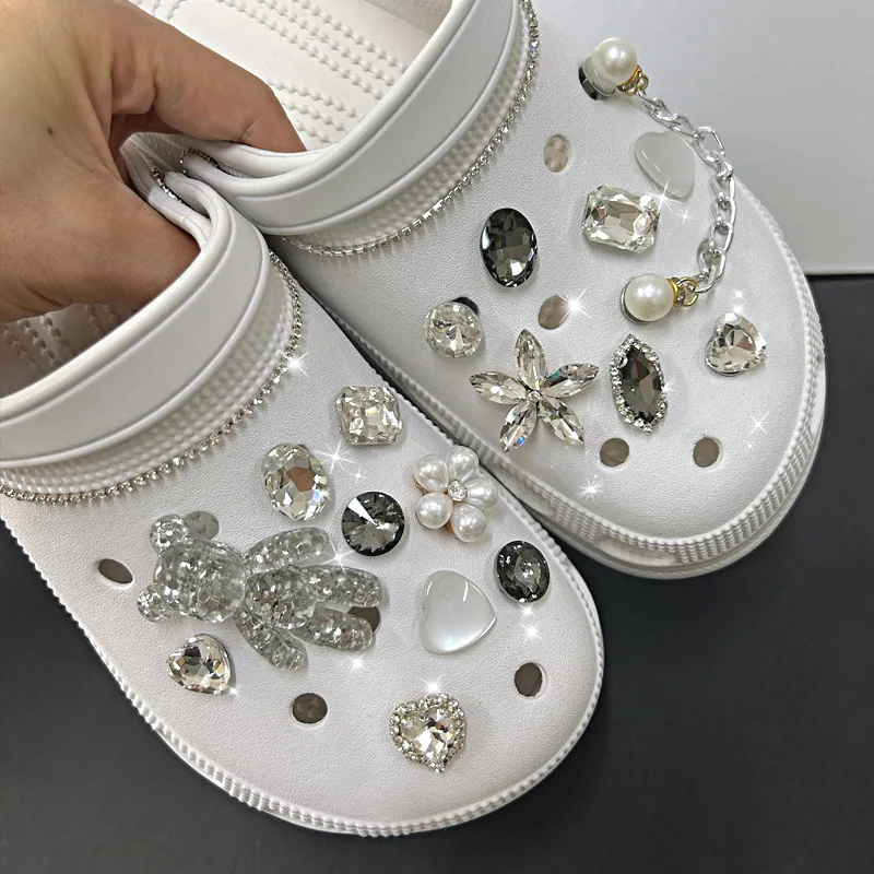 Wholesale Stock Fashion Designers Metal Bear Luxury Bling Custom Rhinestone Metal Shoe Buckle Shoe Decorations Shoe Charms