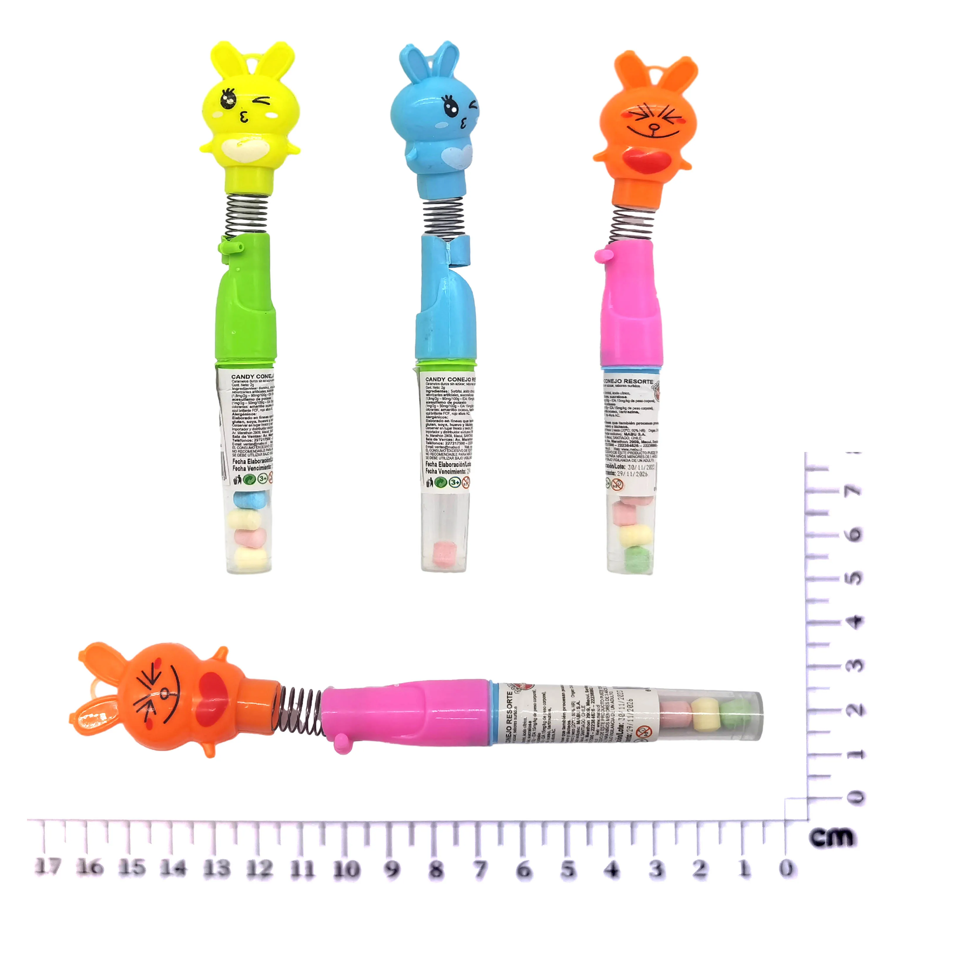 Low Price Wholesale kids plastic small Juguetes de caramelo rabbit toy with candy sweet