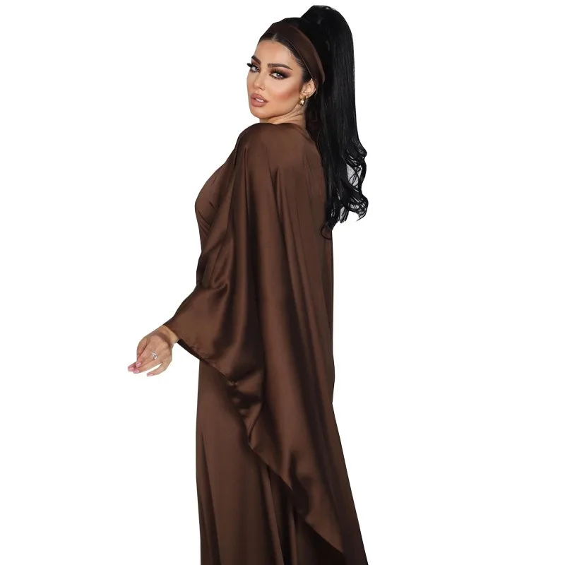 Middle East Popular Muslim Women Dress Fashion Hooded And Waist Cinched Long Robe With Forged Noodles Robe Abaya