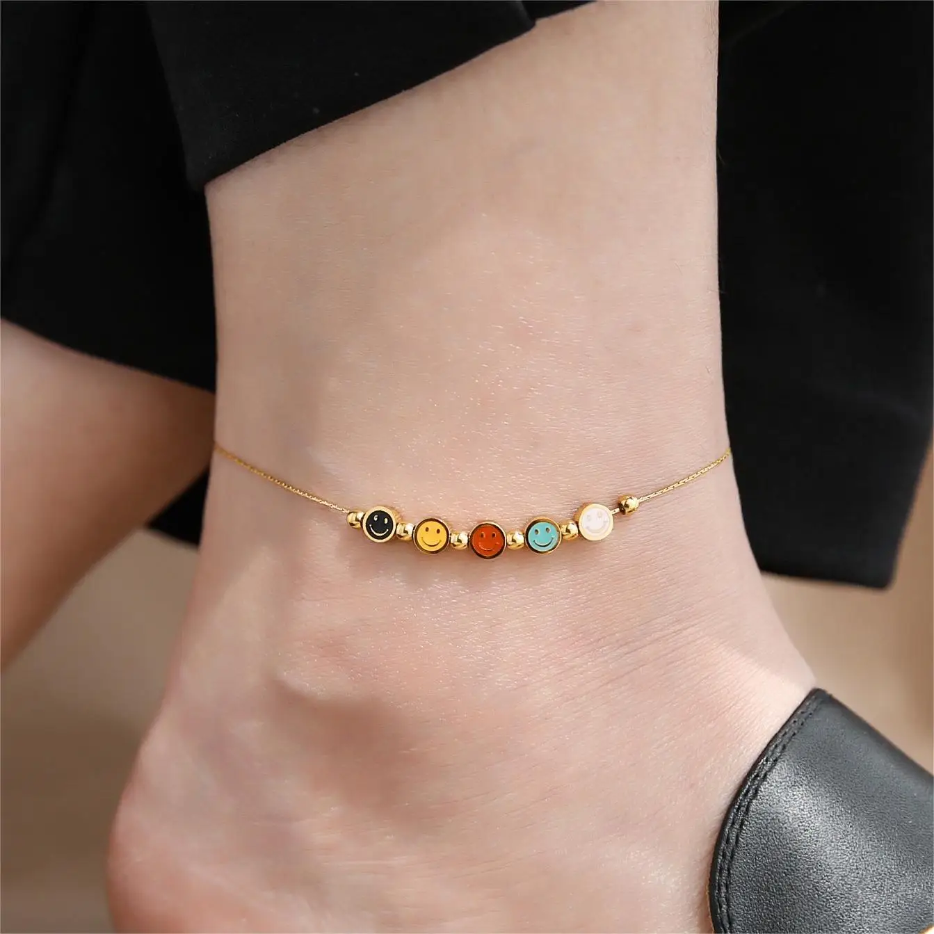 Woying Minimalist 18K Gold Plated Anklet Beads Enamel Smile Face Anklet 316L Stainless Steel Anklets For Women