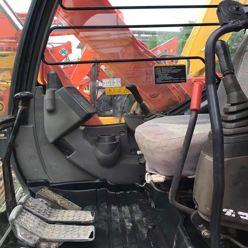 High quality cheap price original Japan Original Hitachi 70 Hitachi ZX70 7 ton used excavators on sale