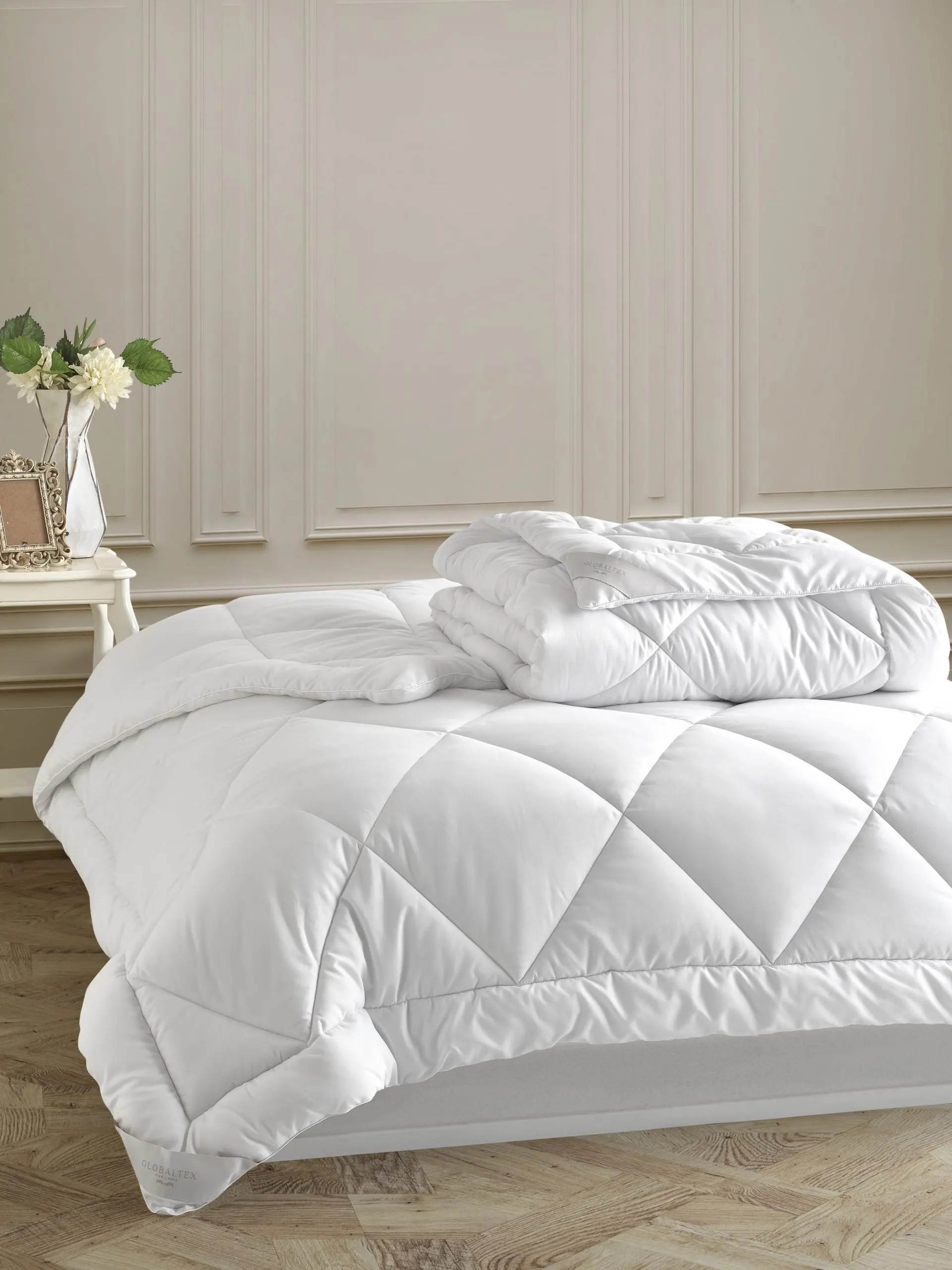 Factory Custom White Microfiber Polyester Quilt  Bed Duvet Insert 100% Cotton Soft Duvet