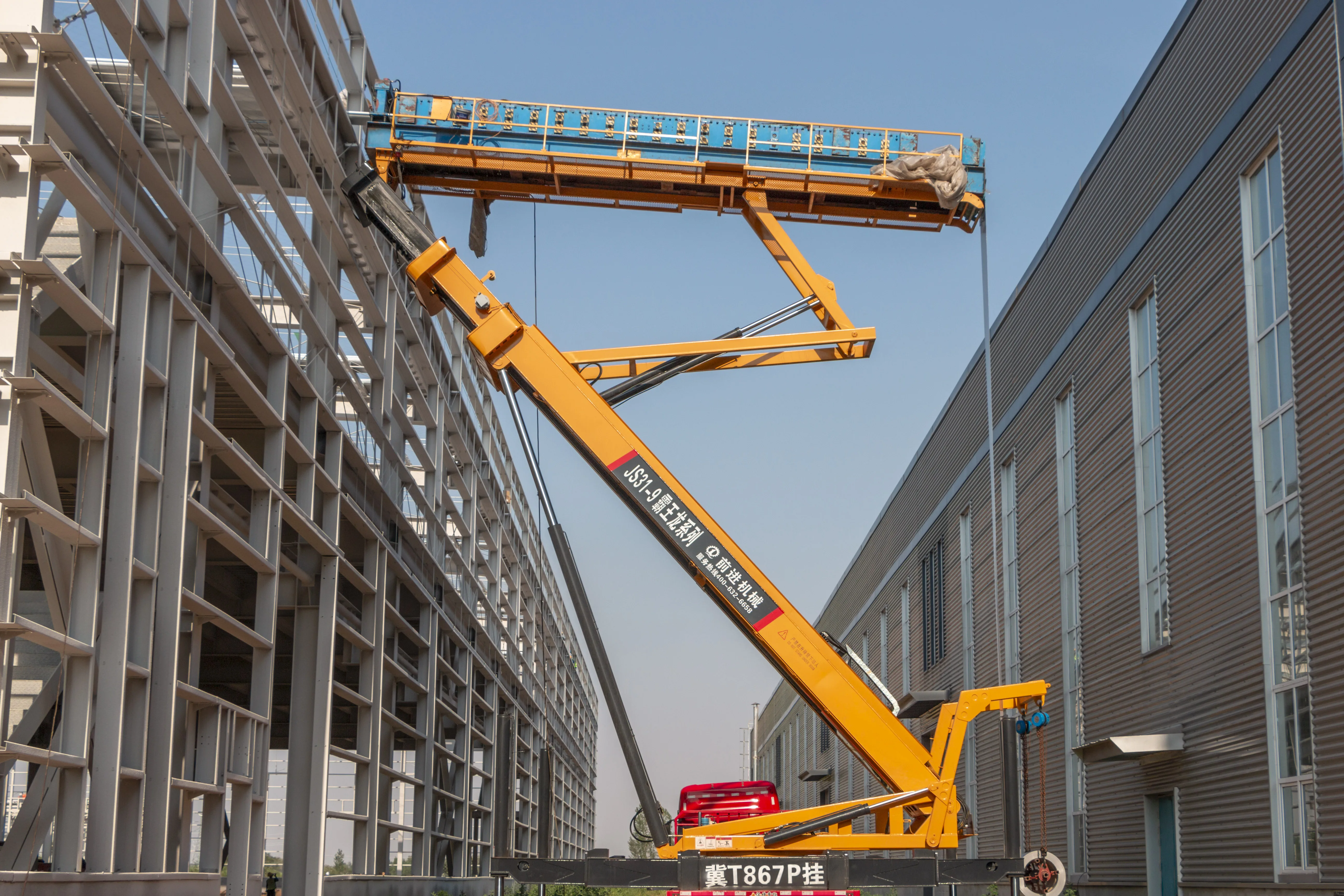 FORWARD Elevate Efficiency with the Roofing Machine Lifter
