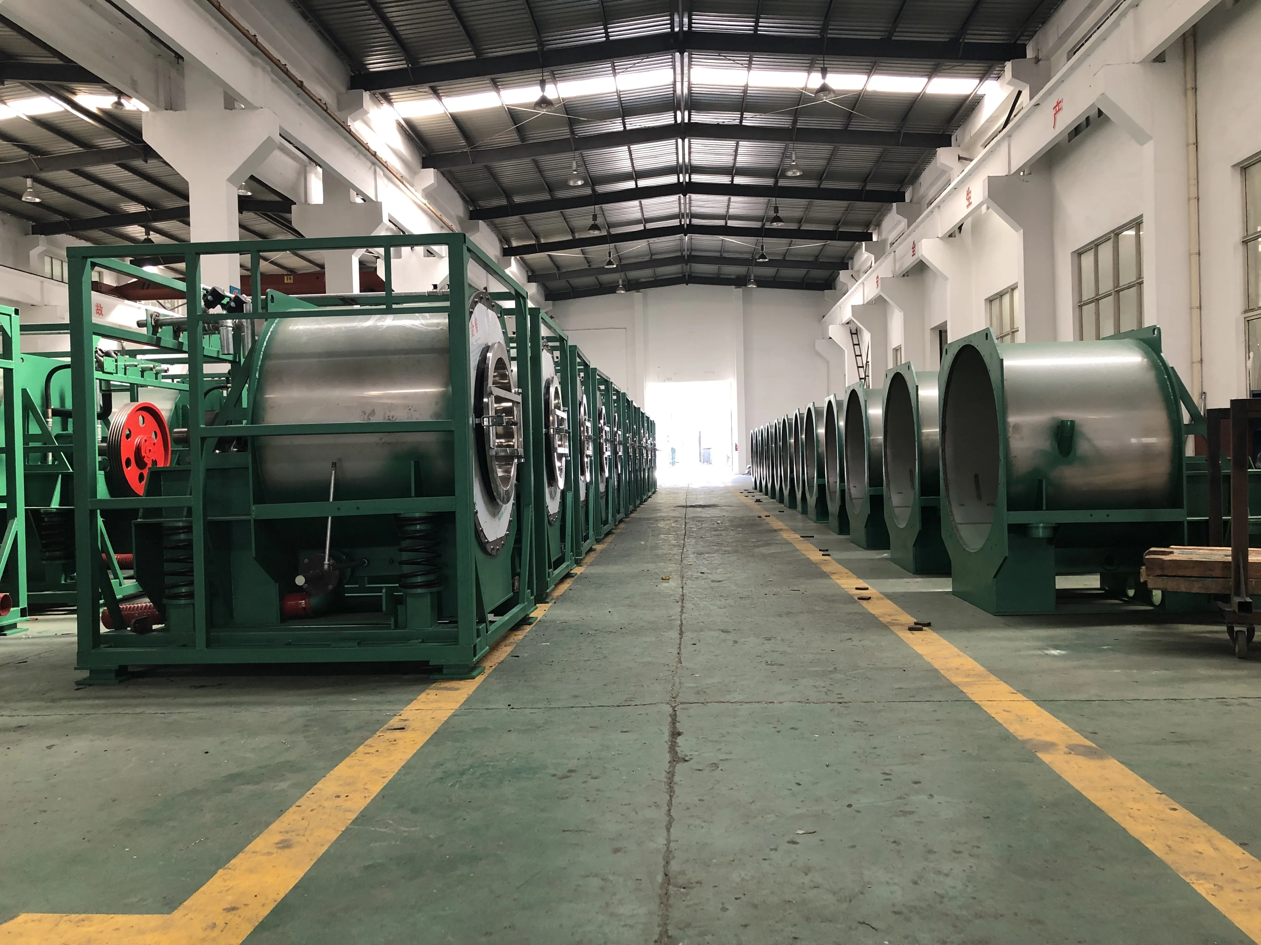 Fully-automatic front loading commercial laundry washer for hospital laundry