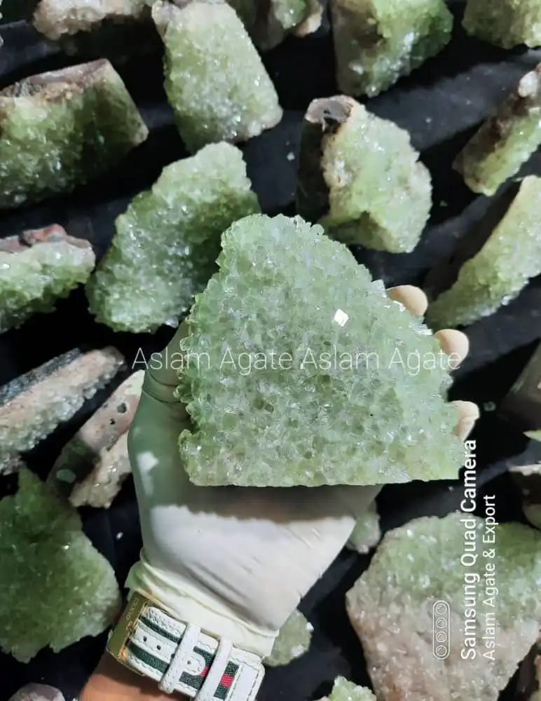 High  Quality Green Apophyllite Cluster Natural Reiki Rock Crystal Quartz Raw Sparkling Cluster For Decoration And Healing