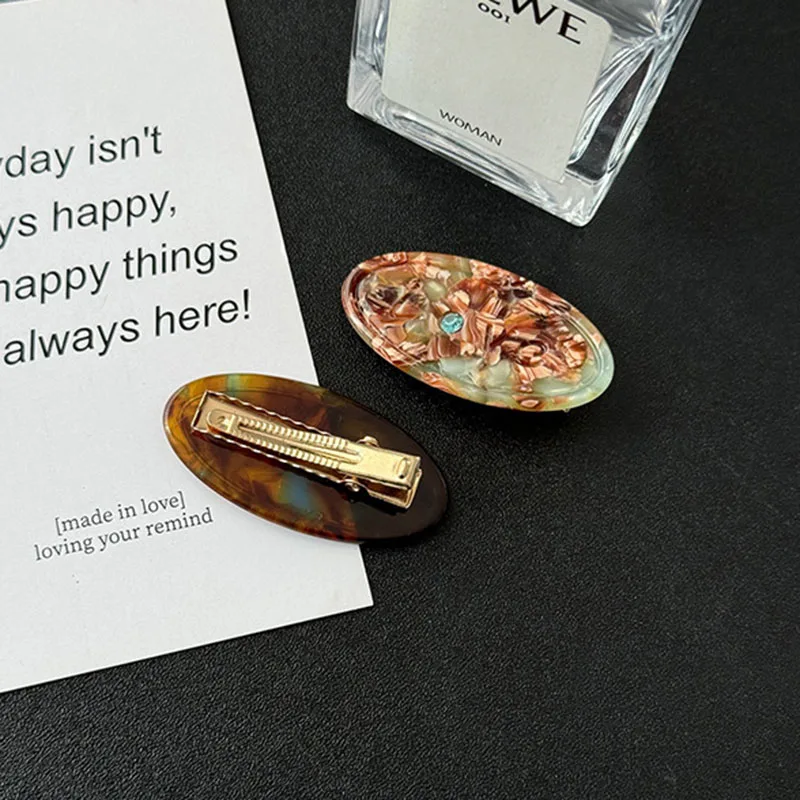 2024 New Korean Cute LOVE Rhinestone Girl Child Hair Accessories Duckbill Cellulose Acetate Hair Clip Wholesale