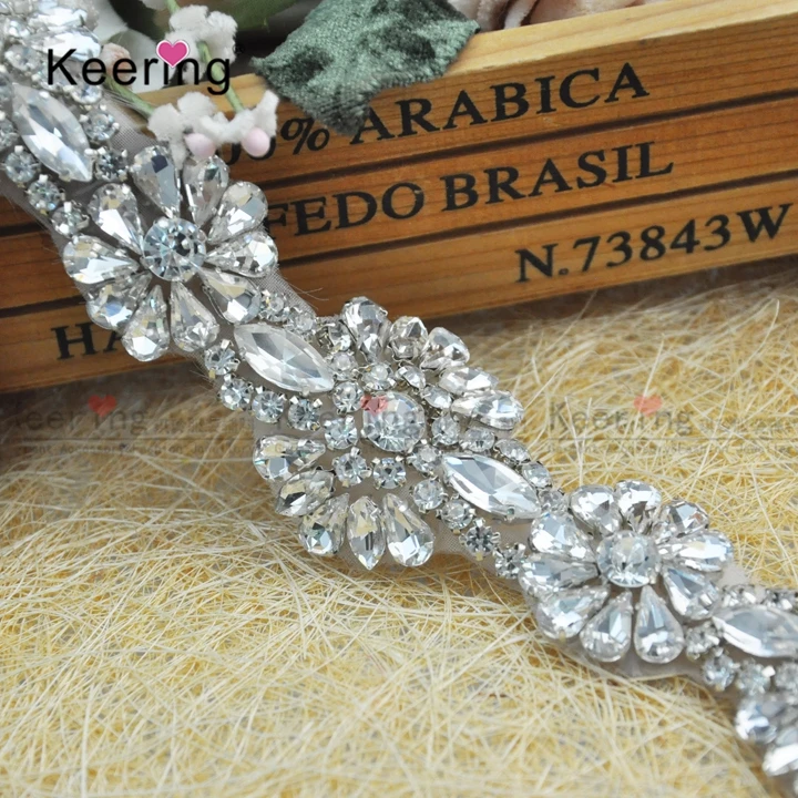 Небольшой orderquantiy ленты с цветочным узором-shape форме благодаря чему создается ощущение невесомости декоротивными кристаллами украшения отделкой для свадебного платья; Может быть желтыми и железа WRA-996