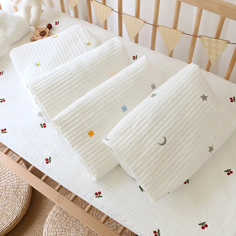 Ins Korean quilted bedcap newborn cot thin mattress baby cotton embroidered thick bedcap four seasons style