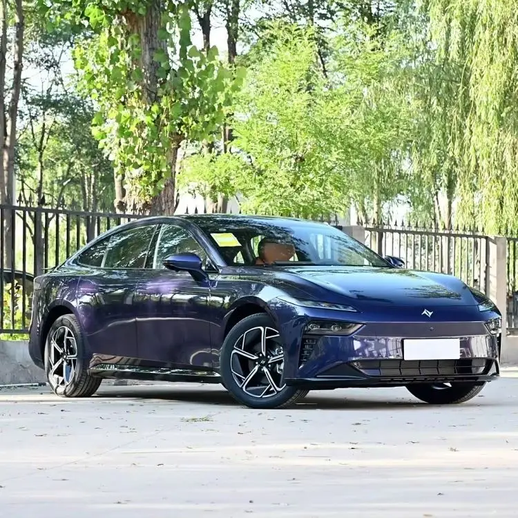 2025 Dongfeng Yipai E007 Sedan Hatchback Long Range 620km Pure Electric New Energy Vehicle with 4x4 Driving From China