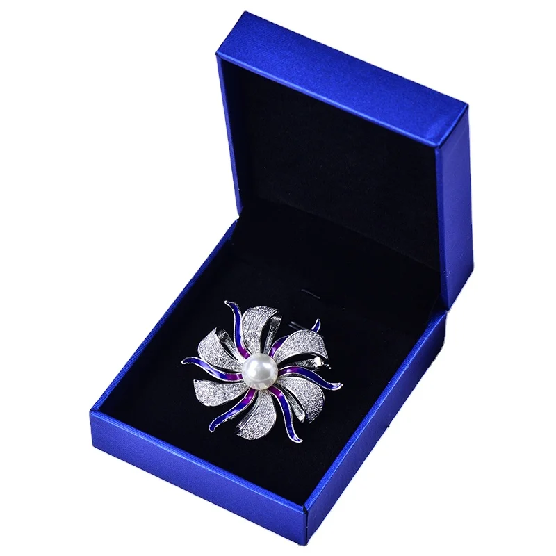 
Flower Brooch Enamel Pin Metal Lapel Pin Men Jewelry Gifts Brooches For Women Rhinestone Broches 