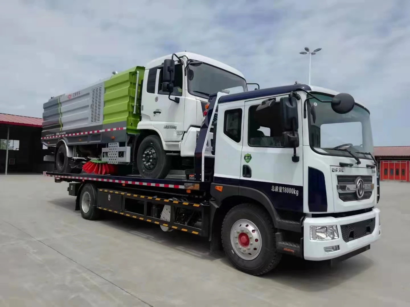High performance new 12 ton 6 wheel electrically hydraulic control left steering crane lift car crane tow wrecker truck
