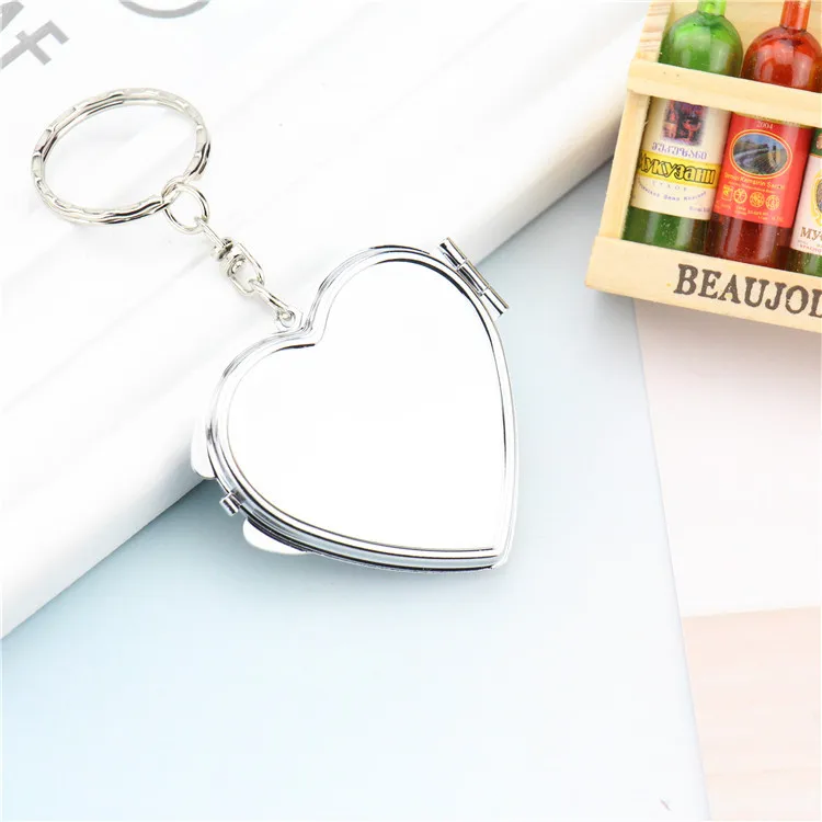 ZONZHU Mini mirror  Portable With Chain 3 Form Triangle Rond Heart Metal Material Pocket Mirror
