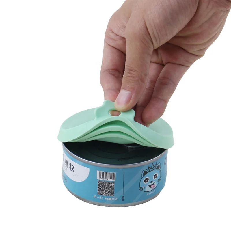 Manufacturer direct sell reusable 3 in 1 Storage Container Cover Silicone cat dog pet food can cover