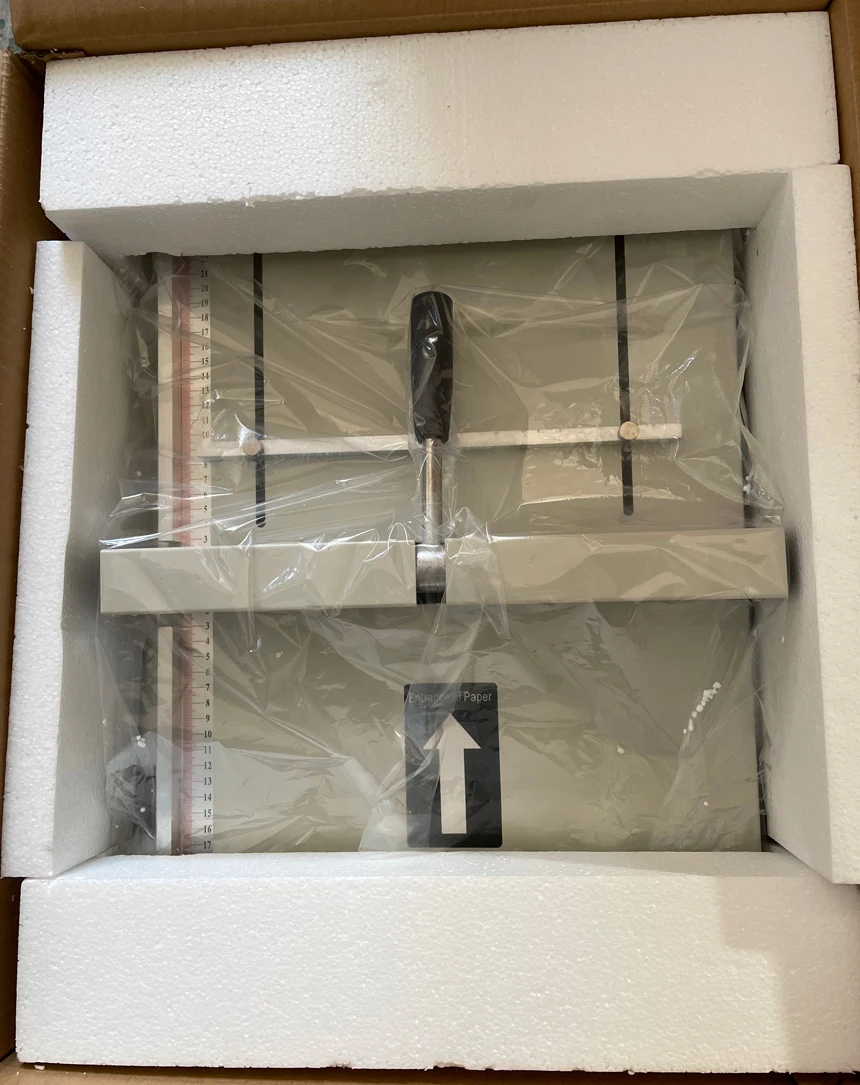 DM-350 manual   A3 creasing machine max working size 350mm